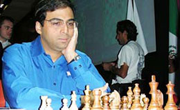 anand playing chess