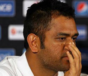 dhoni at press con