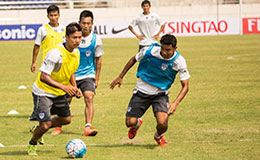 Bengaluru FC defender Lalchhuanmawia and striker Daniel Lalhlimpuia in training ahead of the sides AFC Cup opener against Lao Toyota FC