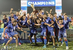 BengaluruFC with I League trophy