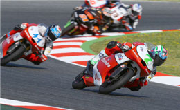 mahindra-racing-Vazquez-battles-ahead-of-Oliveira-in-Catalunya