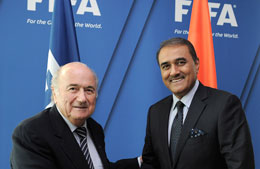 AIFF-President-Mr.-Praful-Patel-being-greeted-by-FIFA-President-Mr.-Joseph-S-Blatter-at-the-FIFA-Headquarters