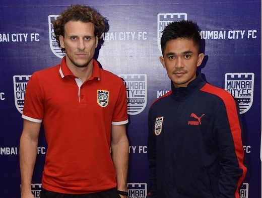 Suni Chhetri Forlan