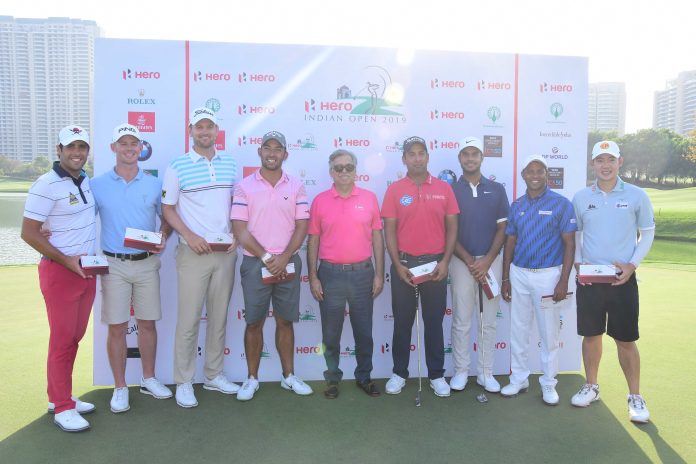 Dr Pawan Munjal Chairman Hero MotoCorp with players at the Hero Skills Challenge Dr Pawan Munjal Chairman Hero MotoCorp with players at the Hero Skills Challenge