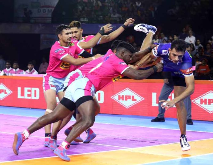 Jaipur Pink Panthers strong defense against Haryana Steelers Jaipur Pink Panthers strong defense against Haryana Steelers