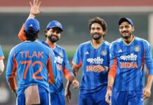 Tilak Varma and Nitish Kumar Reddy pull off record stand as India beat New Zealand to go 2-0 up Tilak Varma, Nitish Kumar Reddy and Axar Patel celebrate on the field during India's win over New Zealand in the second T20I in Christchurch